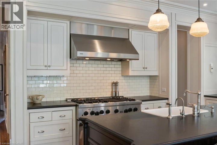 Photo 13 at 33 Salisbury Avenue, Cambridge