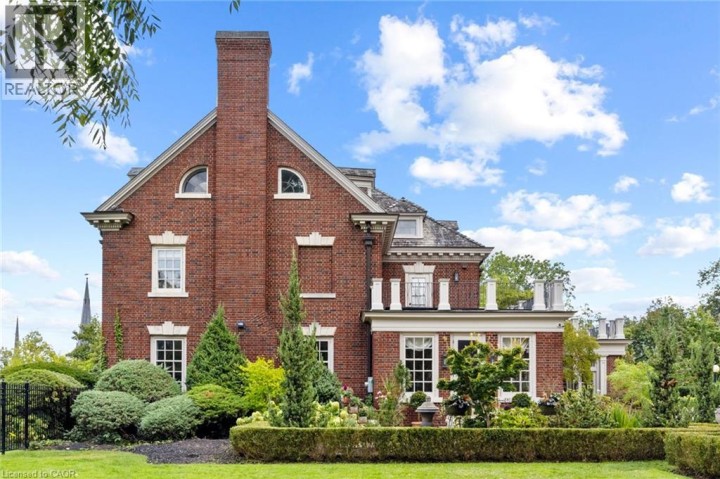 Photo 42 at 33 Salisbury Avenue, Cambridge