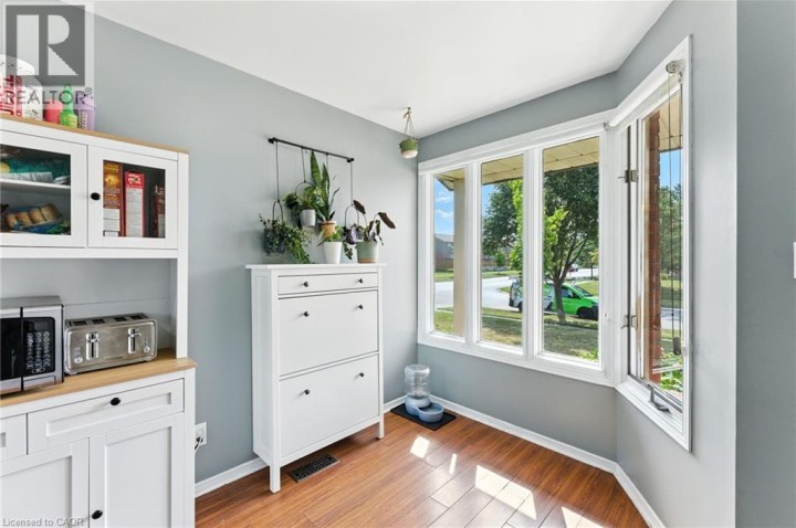 Photo 6 at 1 Conestoga Road, Woodstock