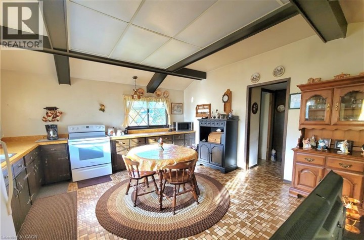 Photo 11 at 111 Riverbank Drive N, Cambridge