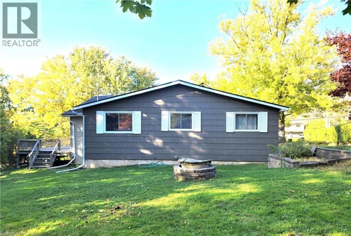 Photo 2 at 111 Riverbank Drive N, Cambridge