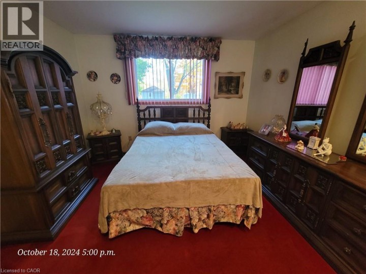 Photo 31 at 111 Riverbank Drive N, Cambridge