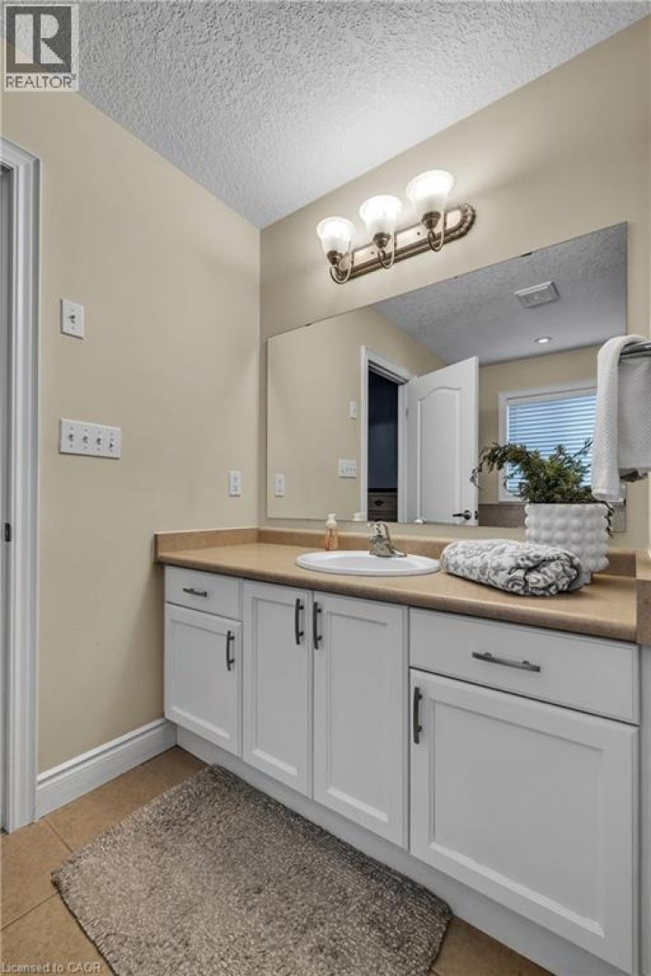 Photo 18 at 10 Westview Court, Woodstock