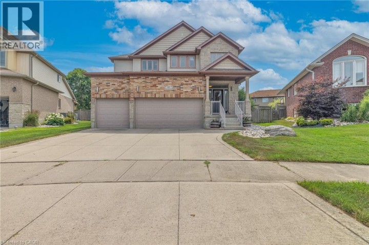 Photo 2 at 10 Westview Court, Woodstock