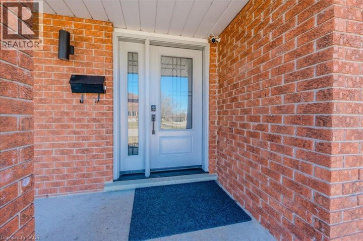 Photo 6 at 26 Lorraine Drive, Cambridge