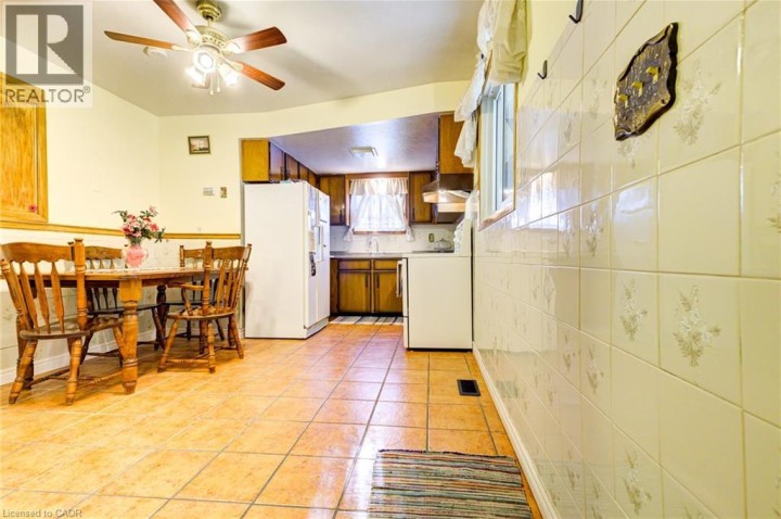 Photo 13 at 53 Moscrip Road, Cambridge