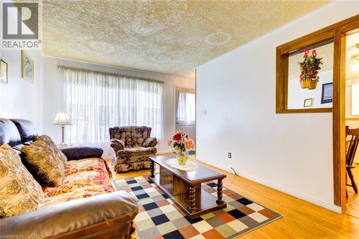 Photo 10 at 53 Moscrip Road, Cambridge