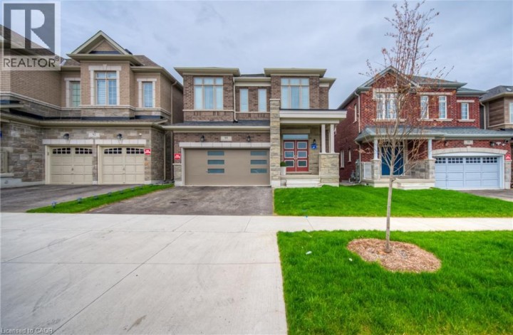 Photo 3 at 88 Bloomfield Crescent, Cambridge