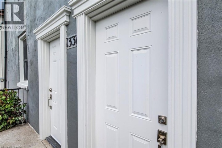 Photo 4 at 1331 King Street E, Cambridge