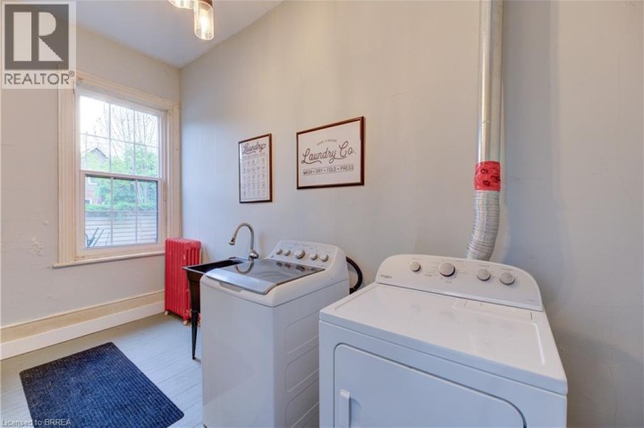 Photo 13 at 220 Nelson Street, Brantford