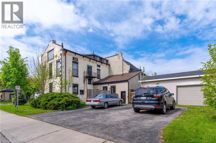 Photo 4 at 220 Nelson Street, Brantford