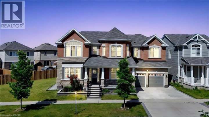 Photo 3 at 24 Pickett Place, Cambridge