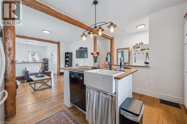 Photo 14 at 100 Barrie Street, Cambridge