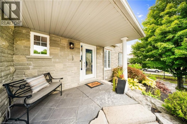 Photo 4 at 144 Endeavour Drive, Cambridge