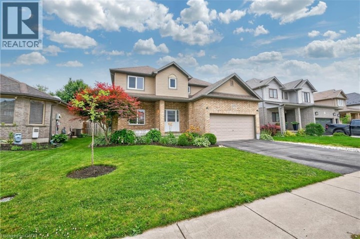 Photo 3 at 679 Spitfire Street, Woodstock