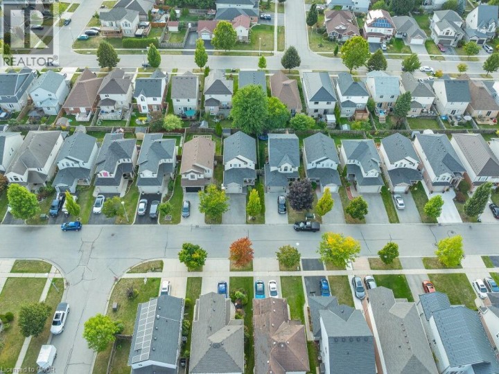 Photo 3 at 538 Alberta Avenue, Woodstock