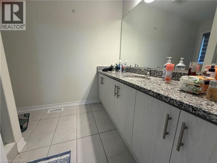 Photo 13 at 44 Eccleston Street, Brantford