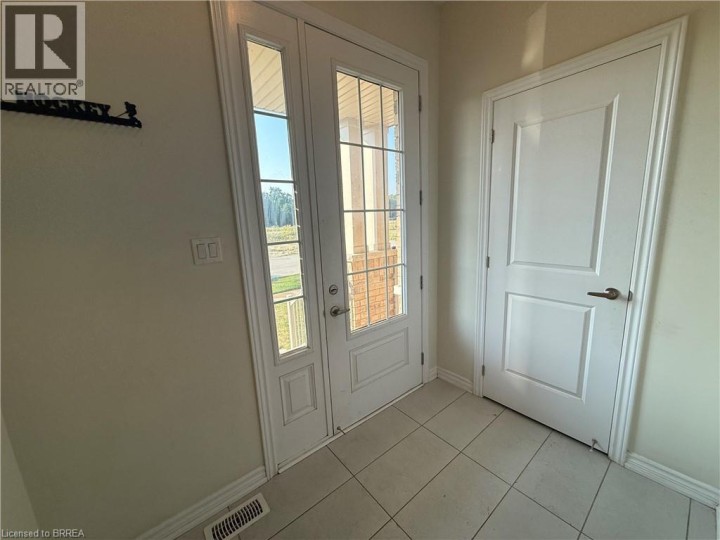 Photo 3 at 44 Eccleston Street, Brantford