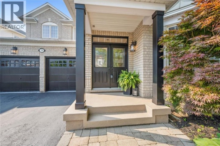 Photo 3 at 79 Zieman Crescent, Cambridge