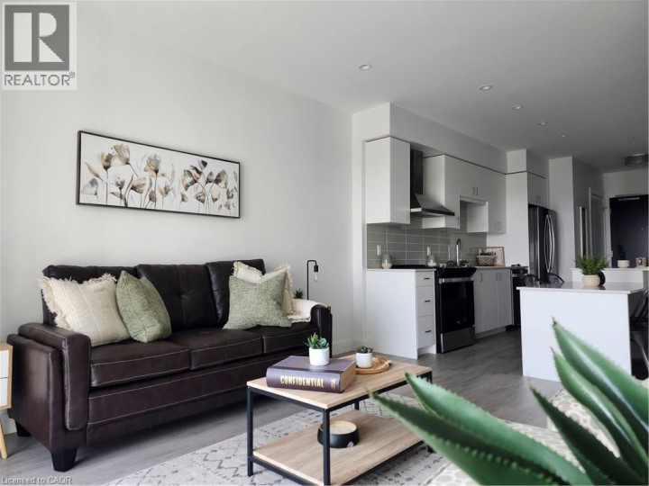 Photo 11 at 15 GLEBE Street 1211, Cambridge