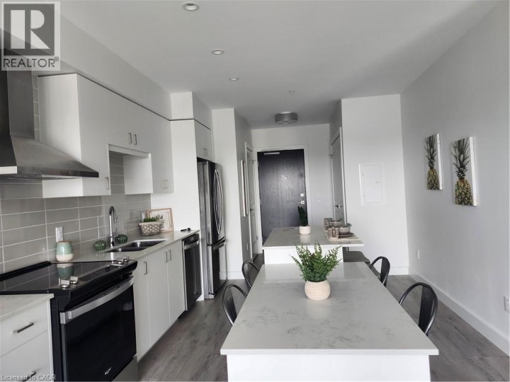 Photo 9 at 15 GLEBE Street 1211, Cambridge