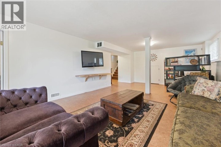 Photo 24 at 31 Saxony Circle, Cambridge