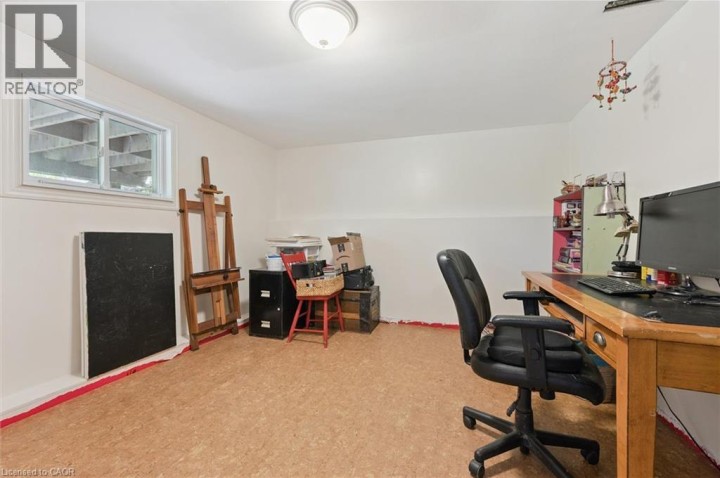 Photo 29 at 31 Saxony Circle, Cambridge