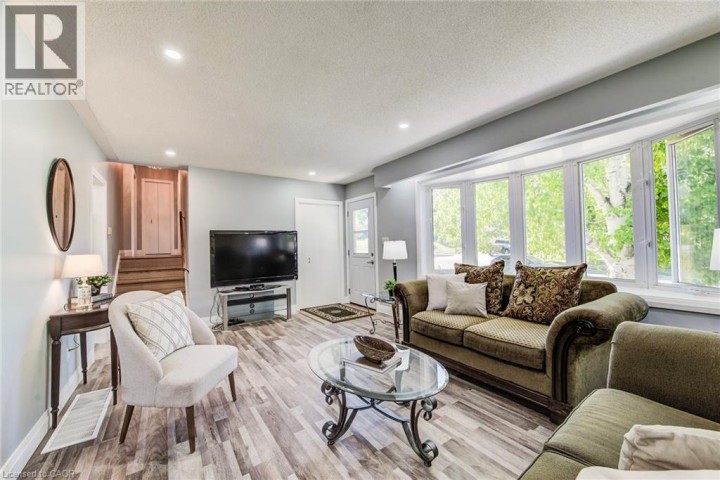 Photo 9 at 659 Gladstone Drive, Woodstock Photo 9 at 659 Gladstone Drive, Woodstock