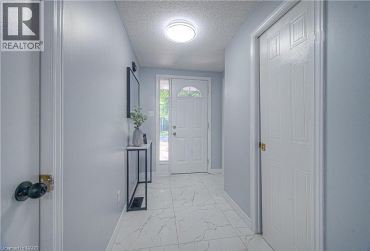 Photo 4 at 38 Poplar Drive, Cambridge