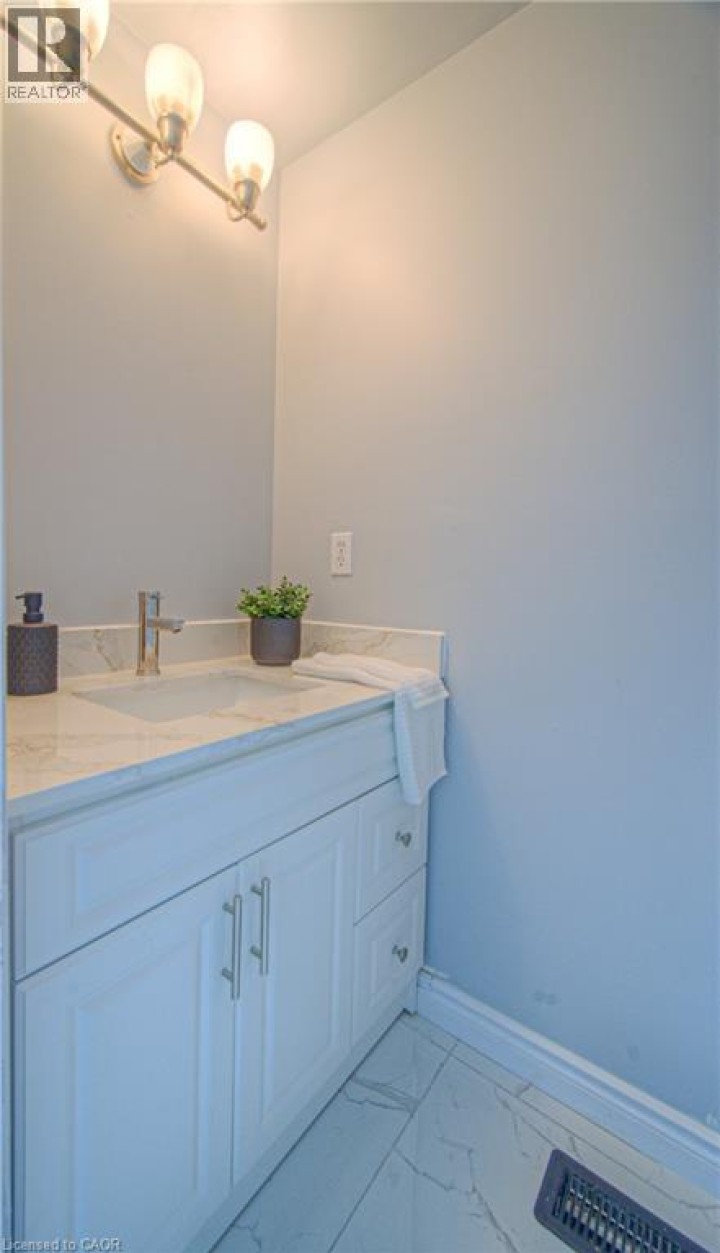 Photo 5 at 38 Poplar Drive, Cambridge