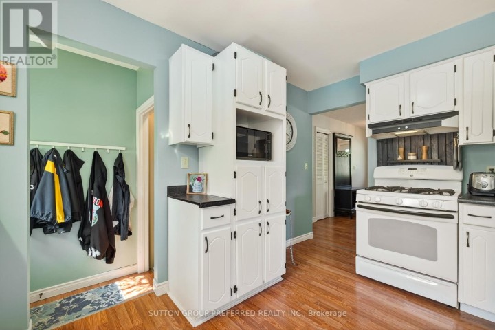 Photo 14 at 17 Clear Valley Drive, Tillsonburg Photo 14 at 17 Clear Valley Drive, Tillsonburg