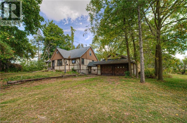 Photo 3 at 4827 Fountain Street N, Cambridge