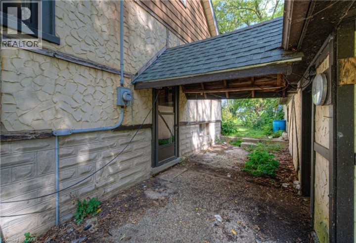 Photo 7 at 4827 Fountain Street N, Cambridge