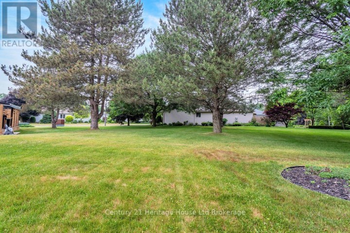 Photo 20 at 14 Mcdonald Court, Tillsonburg Photo 20 at 14 Mcdonald Court, Tillsonburg