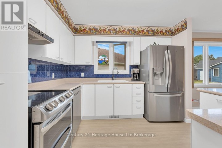 Photo 4 at 14 Mcdonald Court, Tillsonburg Photo 4 at 14 Mcdonald Court, Tillsonburg