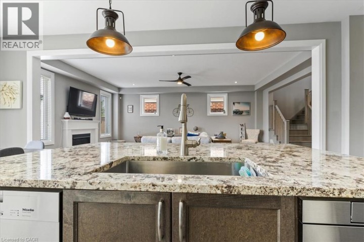 Photo 11 at 504 Equestrian Way, Cambridge