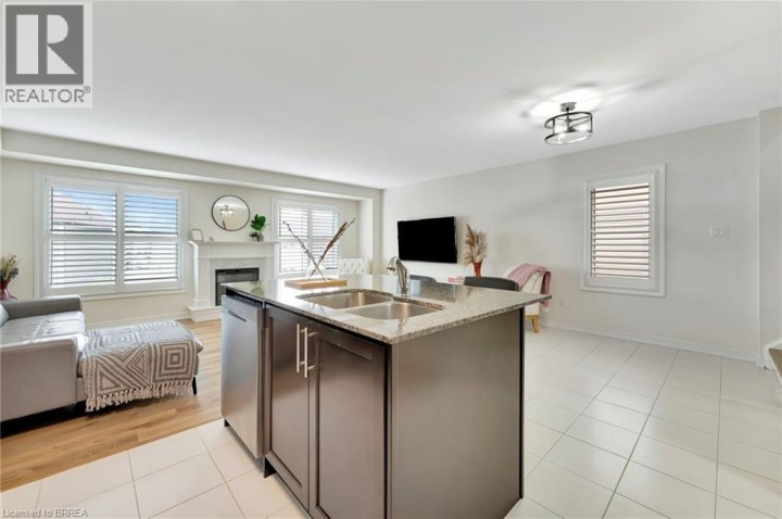 Photo 11 at 755 LINDEN Drive 10, Cambridge