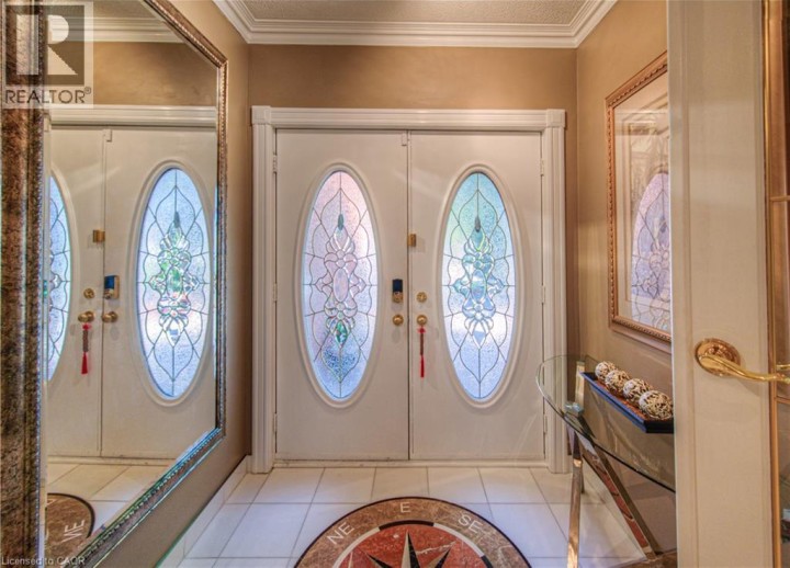 Photo 3 at 6 Osprey Court, Cambridge