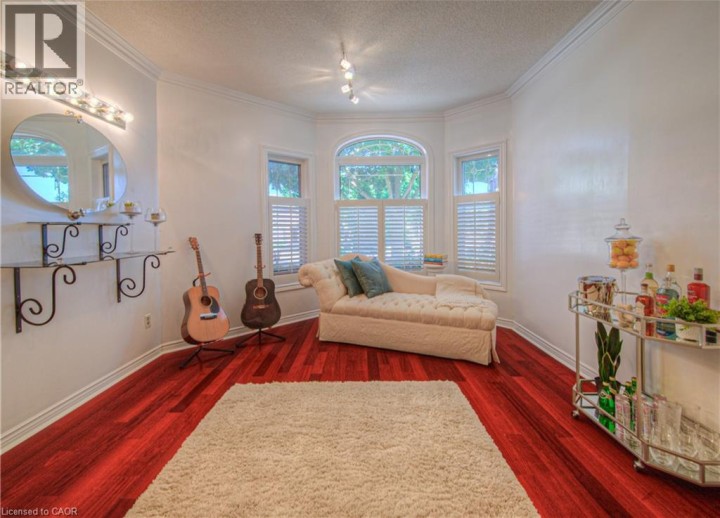 Photo 5 at 6 Osprey Court, Cambridge