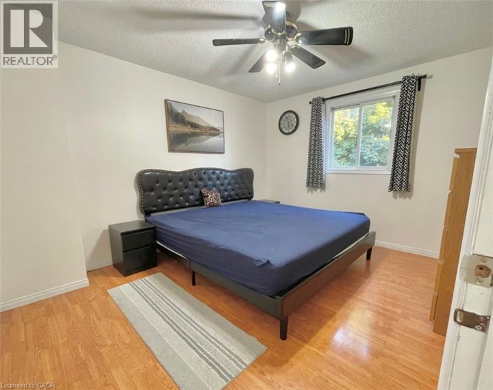 Photo 22 at 15 Glendan Court, Cambridge