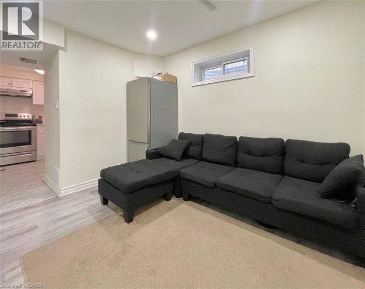 Photo 30 at 15 Glendan Court, Cambridge