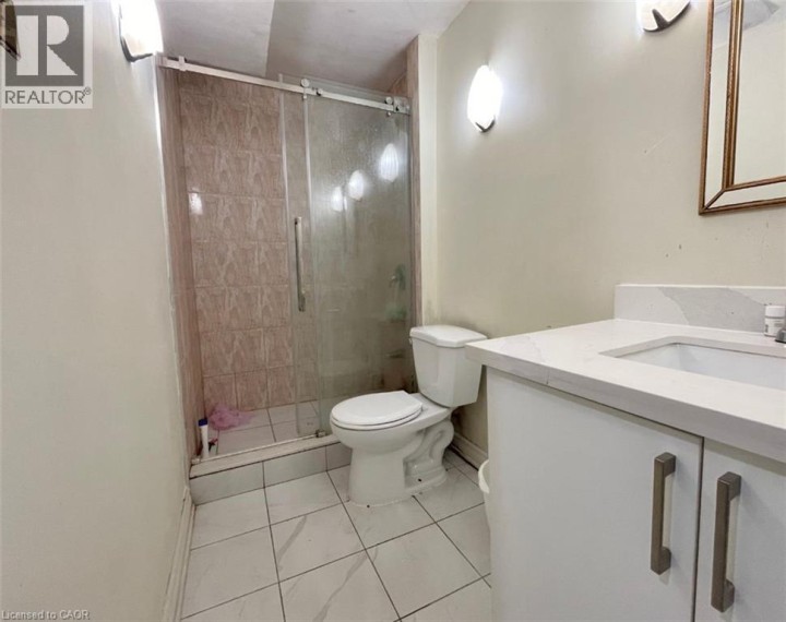 Photo 34 at 15 Glendan Court, Cambridge