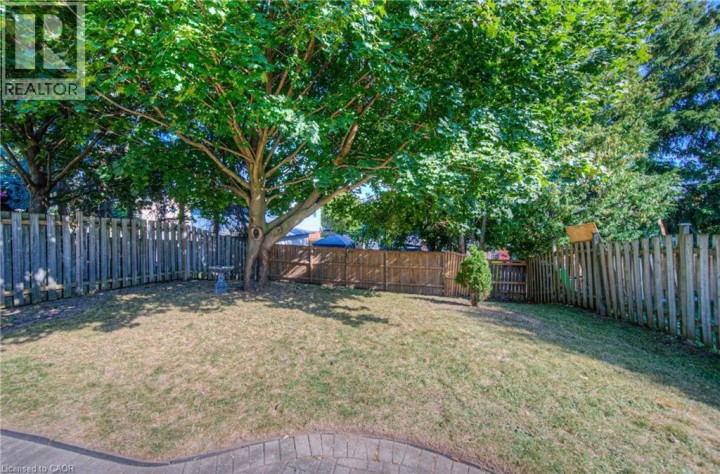 Photo 35 at 15 Glendan Court, Cambridge