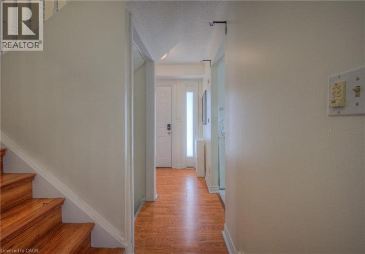 Photo 6 at 15 Glendan Court, Cambridge