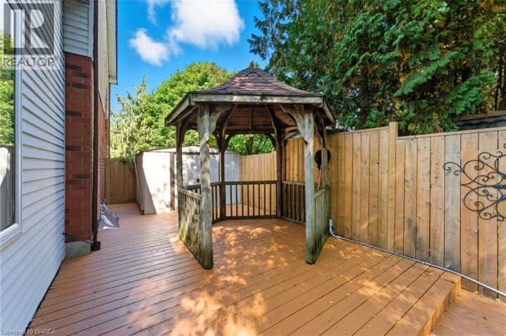 Photo 34 at 324 Burnett Avenue, Cambridge