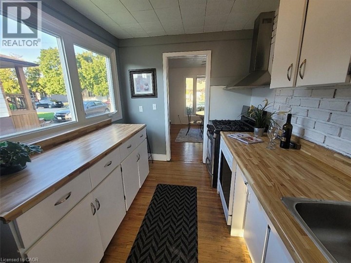 Photo 21 at 146 Whitley Street, Cambridge