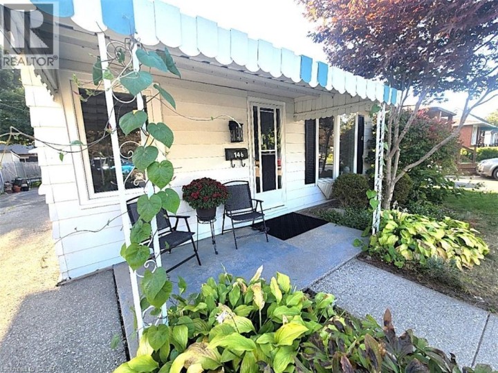 Photo 2 at 146 Whitley Street, Cambridge