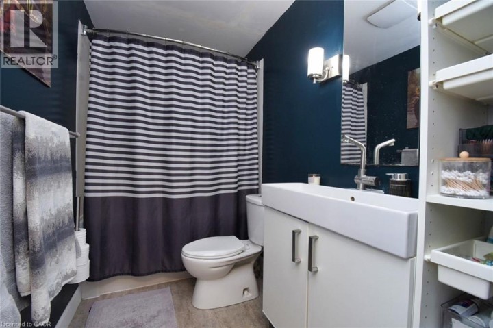 Photo 22 at 302 Linden Drive, Cambridge