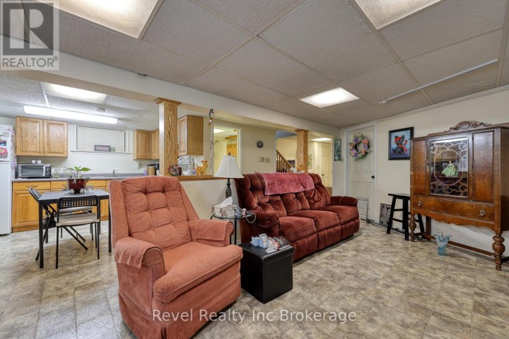 Photo 16 at 18 First Avenue, Brantford