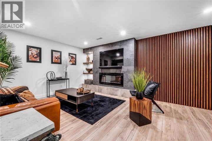 Photo 33 at 635 SAGINAW Parkway 47, Cambridge